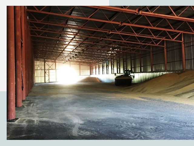 Строительство зернохранилищ в Амурске