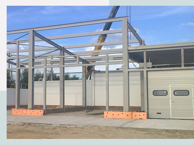 Строительство автосервисов от СтальСтрой-Мрс по цене 620 руб.